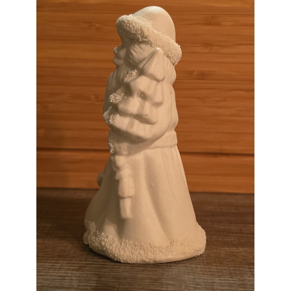 Santa Figurine - Picture 4 of 5
